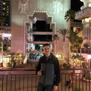 Meet your Posher, Efrain